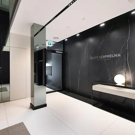 Zlota Sophisticated By Bookinghost Apartment