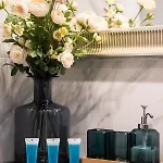 Apartment Zlota Sophisticated By Bookinghost *