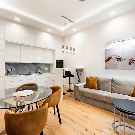 Lägenhet Zlota Sophisticated By Bookinghost *